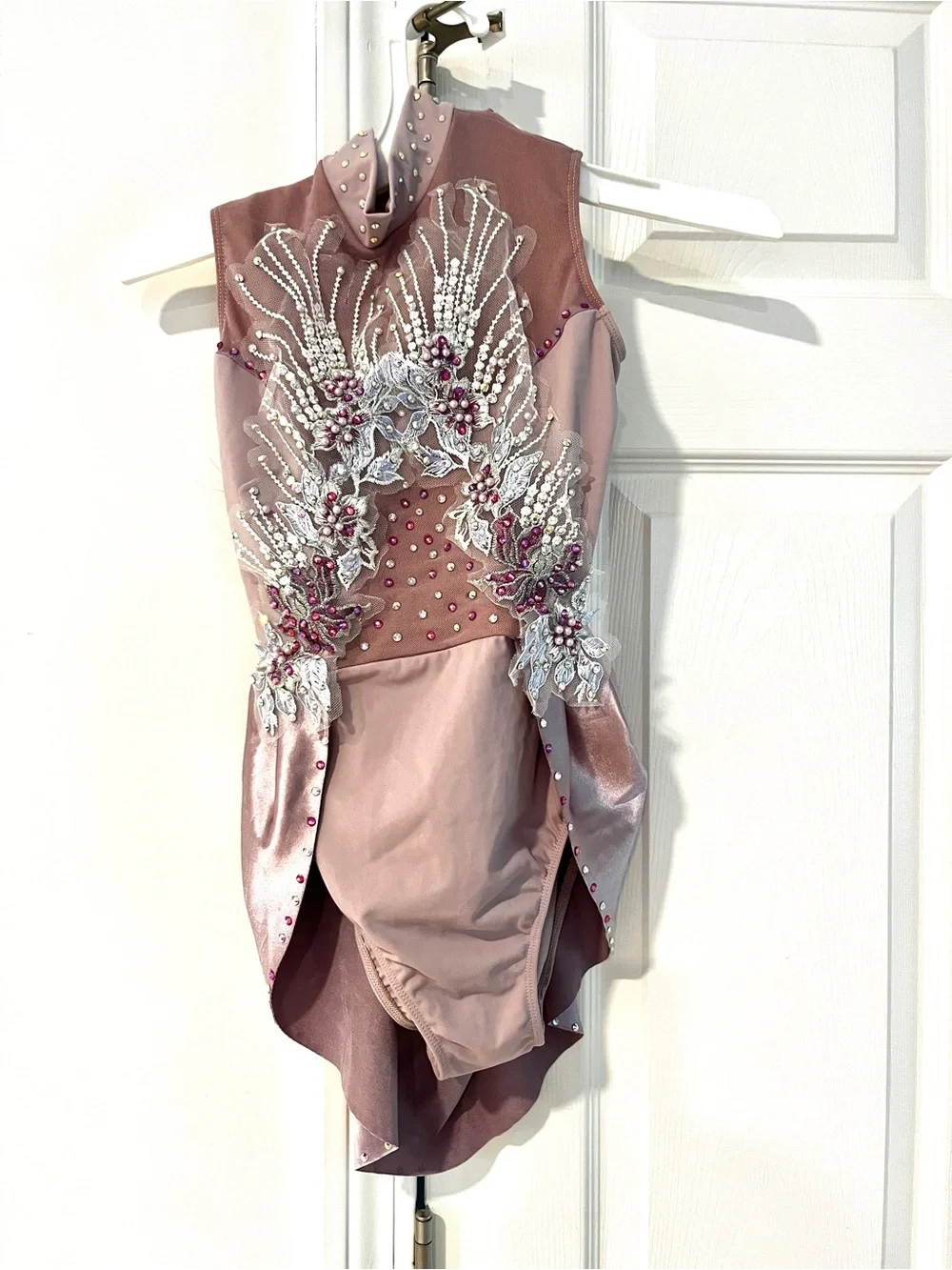 Mauve Pink Embellished High-Neck Dance Costume